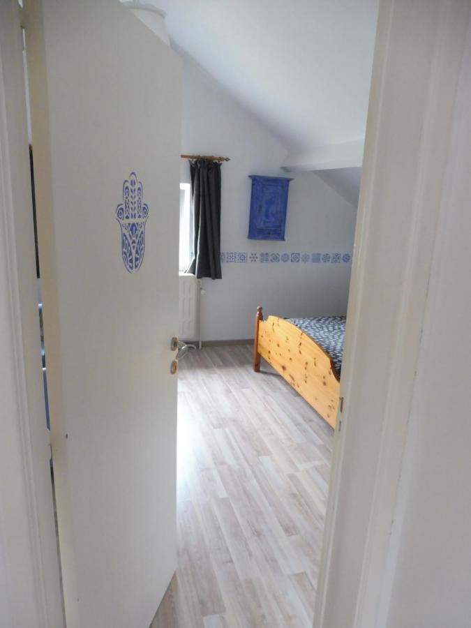 La Lustinoise Bed & Breakfast Ngoại thất bức ảnh
